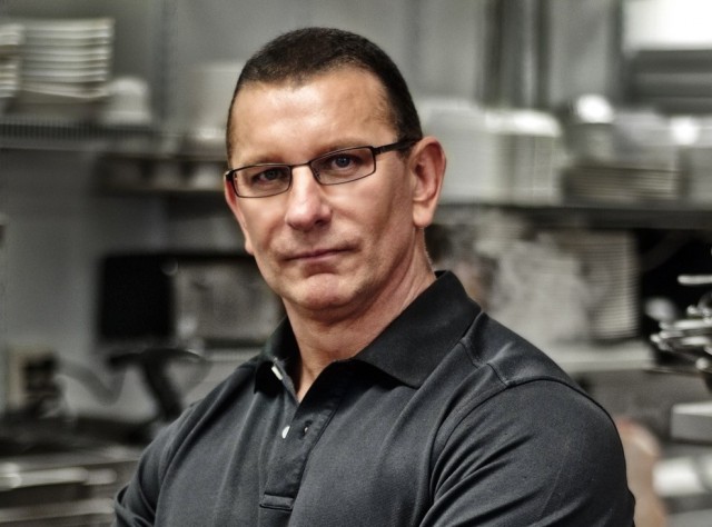 Chef Robert Irvine: Restaurant Ops, Charities & Ice Machines
