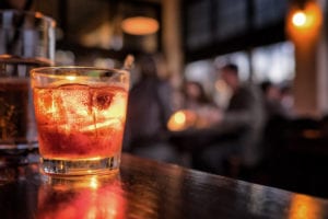 Best types of ice for cocktail lounge and whisky bar